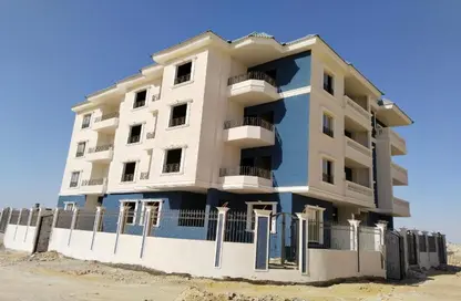 Apartment - 3 Bedrooms - 3 Bathrooms for sale in Bait Alwatan - The 5th Settlement - New Cairo City - Cairo