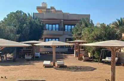 Whole Building - Studio - 4 Bathrooms for sale in Safaga - Hurghada - Red Sea