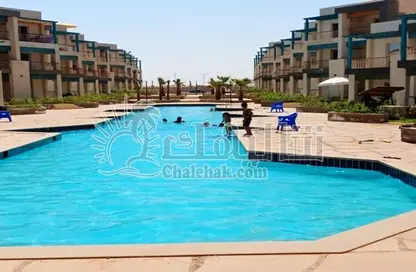 Chalet - 2 Bedrooms - 2 Bathrooms for sale in Coronado Beach - Al Ain Al Sokhna - Suez