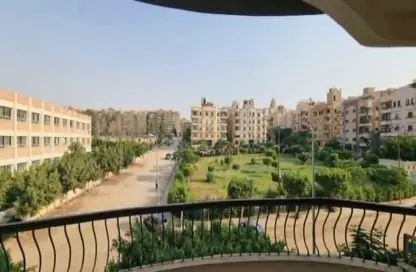 Apartment - 3 Bedrooms - 2 Bathrooms for sale in Al Hadaba Al Wosta - Mokattam - Cairo