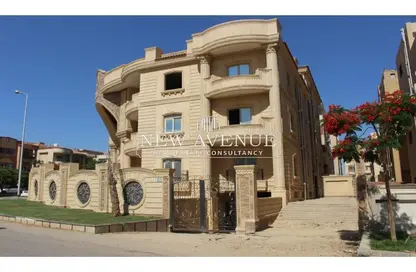 Palace for sale in Abdel Baki Al Keliny St. - El Banafseg 7 - El Banafseg - New Cairo City - Cairo