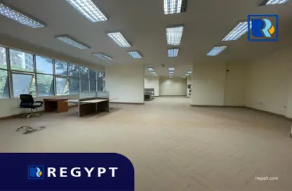 Office Space - Studio - 4 Bathrooms for rent in Palestine St. - New Maadi - Hay El Maadi - Cairo