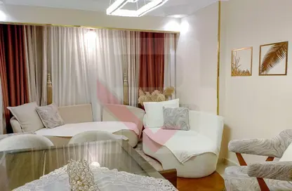 Apartment - 2 Bedrooms - 1 Bathroom for sale in Al Galaa St. - Victoria - Hay Awal El Montazah - Alexandria