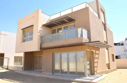 Villa - 4 Bedrooms - 4 Bathrooms for sale in Upville - Cairo Alexandria Desert Road - 6 October City - Giza