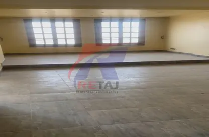 Apartment - 3 Bedrooms - 2 Bathrooms for sale in Hosny Othman St. - Al Sefarat District - Nasr City - Cairo