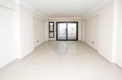 Apartment - 3 Bedrooms - 2 Bathrooms for sale in El Riada School St. - Smouha - Hay Sharq - Alexandria