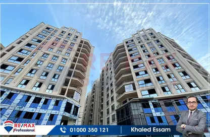 Apartment - 3 Bedrooms - 3 Bathrooms for sale in Al Shohada Square St. - Smouha - Hay Sharq - Alexandria