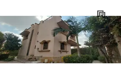 Villa - 5 Bedrooms - 4 Bathrooms for sale in Royal City - Sheikh Zayed Compounds - Sheikh Zayed City - Giza