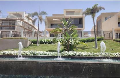 Apartment - 3 Bedrooms - 3 Bathrooms for sale in Villa Square - Fifth Square - The 5th Settlement - New Cairo City - Cairo