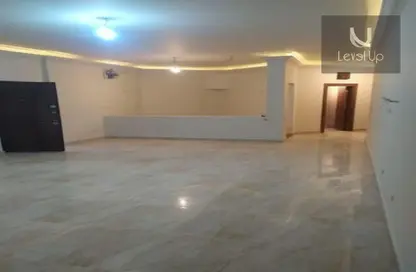 Apartment - 2 Bedrooms - 1 Bathroom for rent in El Yasmeen 8 - El Yasmeen - New Cairo City - Cairo