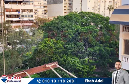 Apartment - 4 Bedrooms - 2 Bathrooms for sale in Mohammed Bek Gebreel St. - Roushdy - Hay Sharq - Alexandria