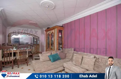 Apartment - 2 Bedrooms - 1 Bathroom for sale in Al Nasr St. - Smouha - Hay Sharq - Alexandria