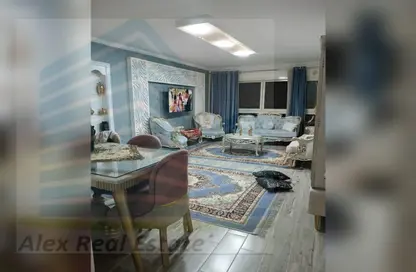 Apartment - 2 Bedrooms - 1 Bathroom for rent in Al Geish Road - Glim - Hay Sharq - Alexandria