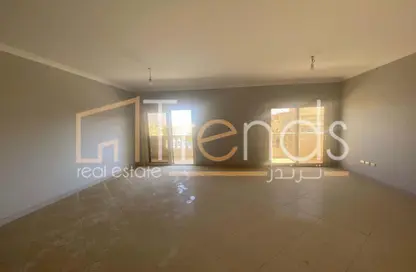 Apartment - 4 Bedrooms - 3 Bathrooms for sale in Doctor Yassin Abdel Ghaffar St. - Area C - Ganoob El Acadimia - New Cairo City - Cairo