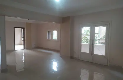 Apartment - 3 Bedrooms - 2 Bathrooms for rent in Abd Al Aziz Fahmy St. - Heliopolis Square - El Nozha - Cairo