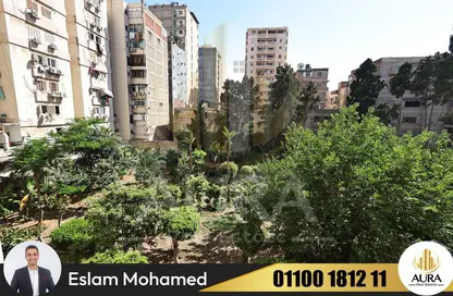 Apartment - 6 Bedrooms - 3 Bathrooms for sale in Al Aezaa St. - Glim - Hay Sharq - Alexandria