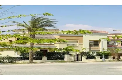 Townhouse - 3 Bedrooms - 4 Bathrooms for sale in Sarai - Mostakbal City Compounds - Mostakbal City - Future City - Cairo