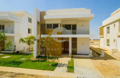 Villa - 4 Bedrooms - 6 Bathrooms for sale in Mountain View iCity - 5th Settlement Compounds - The 5th Settlement - New Cairo City - Cairo