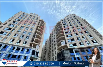 Apartment - 3 Bedrooms - 3 Bathrooms for sale in Al Shohada Square St. - Smouha - Hay Sharq - Alexandria