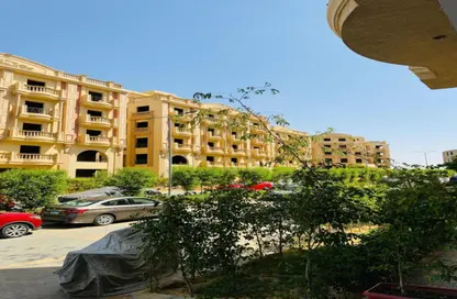 Apartment - 3 Bedrooms - 3 Bathrooms for sale in Al Ashrafiya - North Investors Area - New Cairo City - Cairo