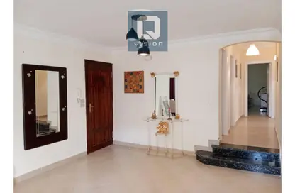 Apartment - 3 Bedrooms - 2 Bathrooms for rent in Zahraa Al Maadi Tunnel - Degla - Hay El Maadi - Cairo