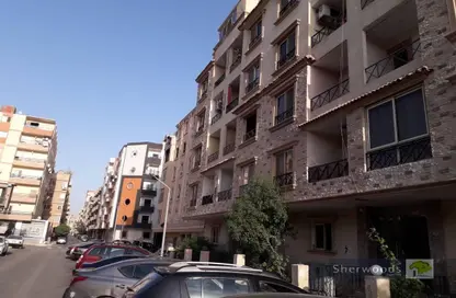 Apartment - 3 Bedrooms - 1 Bathroom for sale in Al Hadaba Al Wosta - Mokattam - Cairo