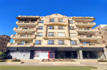 Apartment - 3 Bedrooms - 3 Bathrooms for sale in 1st District - 6 October City - Giza