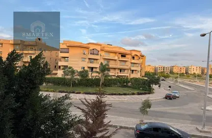 Apartment - 3 Bedrooms - 2 Bathrooms for sale in 6th Area East - Shorouk City - Cairo