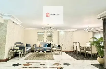 Apartment - 3 Bedrooms - 2 Bathrooms for sale in Hesham Labib St. - 8th Zone - Nasr City - Cairo