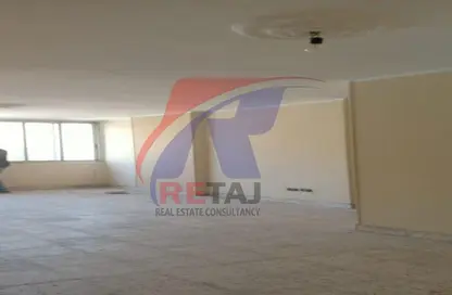 Apartment - 3 Bedrooms - 1 Bathroom for rent in Mostafa Al Nahas St. - 6th Zone - Nasr City - Cairo