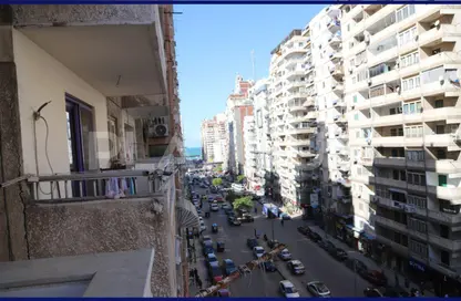 Apartment - 2 Bedrooms - 1 Bathroom for sale in Iskandar Ibrahim St. - Miami - Hay Awal El Montazah - Alexandria