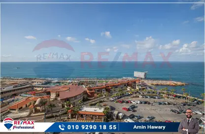 Apartment - 4 Bedrooms - 4 Bathrooms for sale in Al Geish Road - Glim - Hay Sharq - Alexandria