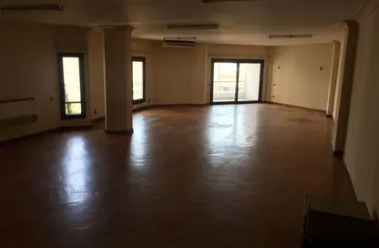 Office Space - Studio - 2 Bathrooms for rent in Al Orouba St. - Almazah - Heliopolis - Masr El Gedida - Cairo