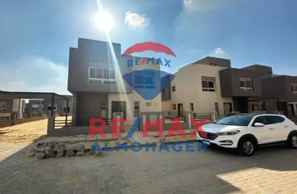 Villa - 4 Bedrooms - 4 Bathrooms for sale in Etapa - Sheikh Zayed Compounds - Sheikh Zayed City - Giza