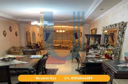 Apartment - 3 Bedrooms - 2 Bathrooms for sale in Al Fath St. - Fleming - Hay Sharq - Alexandria