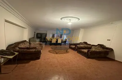 Apartment - 2 Bedrooms - 2 Bathrooms for sale in Sarayat Al Maadi - Hay El Maadi - Cairo