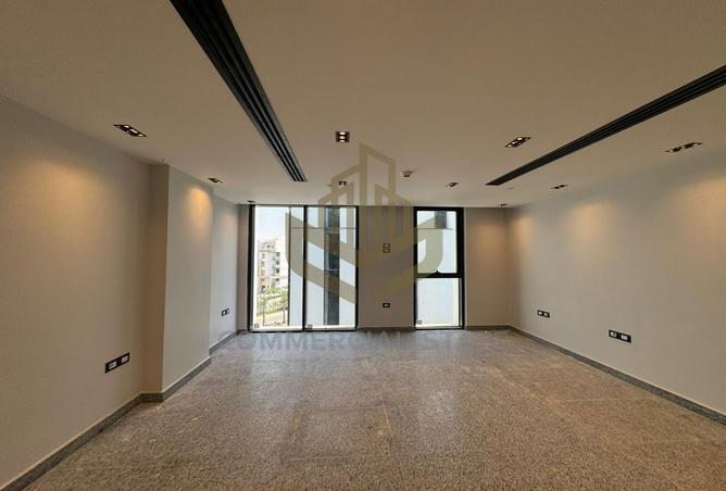 Office Space - Studio - 1 Bathroom for rent in Hyde Park - 5th Settlement Compounds - The 5th Settlement - New Cairo City - Cairo