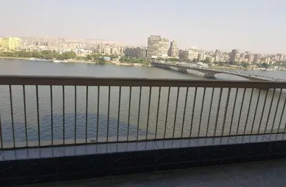 Apartment - 3 Bedrooms - 4 Bathrooms for sale in Abou Al Feda St. - Zamalek - Cairo