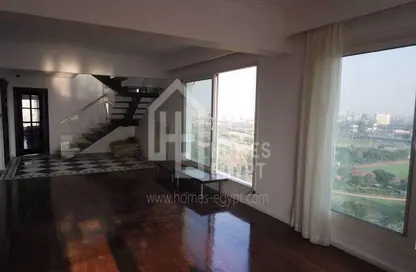 Duplex - 4 Bedrooms - 3 Bathrooms for rent in Al Gabalaya St. - Zamalek - Cairo