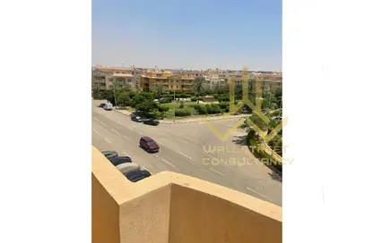 Apartment - 4 Bedrooms - 3 Bathrooms for sale in Doctor Mohamed Youssef St. - El Banafseg 7 - El Banafseg - New Cairo City - Cairo