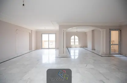 Apartment - 3 Bedrooms - 3 Bathrooms for sale in Al Safa St. - Smouha - Hay Sharq - Alexandria