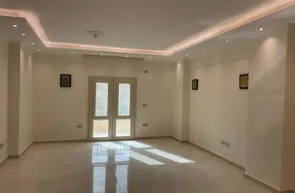 Apartment - 3 Bedrooms - 1 Bathroom for sale in Al Mansoura - Al Daqahlya