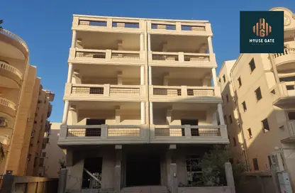 شقة - 4 غرف نوم - 3 حمامات للبيع في المجاورة الاولي - المنطقة التاسعة - مدينة الشروق - القاهرة