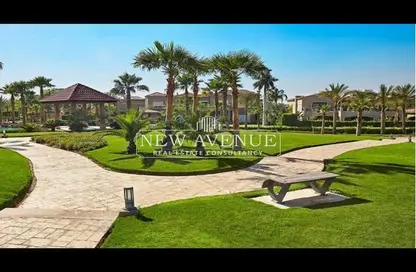 Villa - 5 Bedrooms - 6 Bathrooms for sale in Swan Lake Residence - 5th Settlement Compounds - The 5th Settlement - New Cairo City - Cairo