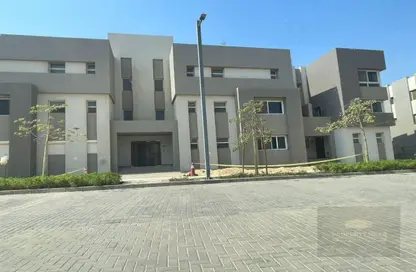 Villa - 4 Bedrooms - 4 Bathrooms for sale in Etapa - Sheikh Zayed Compounds - Sheikh Zayed City - Giza