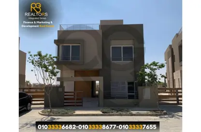 Villa - 5 Bedrooms - 6 Bathrooms for sale in Palm Hills WoodVille - Al Wahat Road - 6 October City - Giza