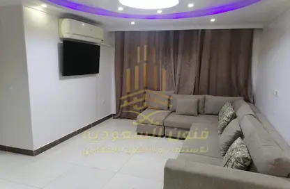 Apartment - 3 Bedrooms - 1 Bathroom for rent in Ahmed Orabi St. - Mohandessin - Giza