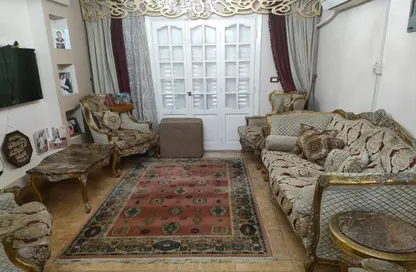 Apartment - 3 Bedrooms - 1 Bathroom for sale in Doctor Borge St. - Bolkly - Hay Sharq - Alexandria