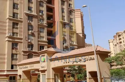 Apartment - 2 Bedrooms - 2 Bathrooms for sale in Maadi Gardens - Maadi - Hay El Maadi - Cairo