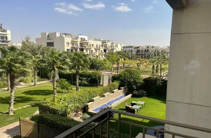 Townhouse - 4 Bedrooms - 4 Bathrooms for sale in Zayed 2000 - 4th District - Sheikh Zayed City - Giza